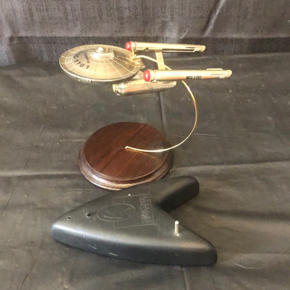 Star Trek 1996 metal cast starship Enterprise with sound EUC no box - Picture 1 of 6